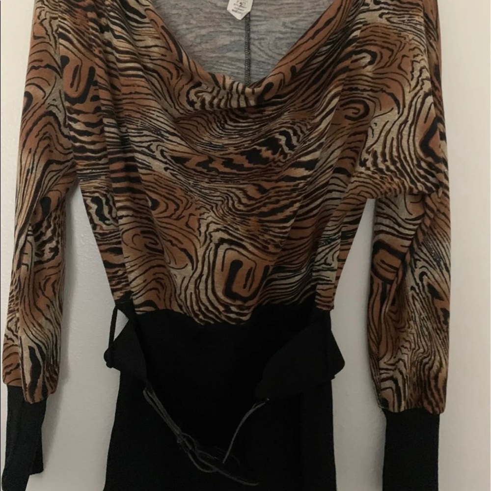 Long sleeve women’s animal print shirt